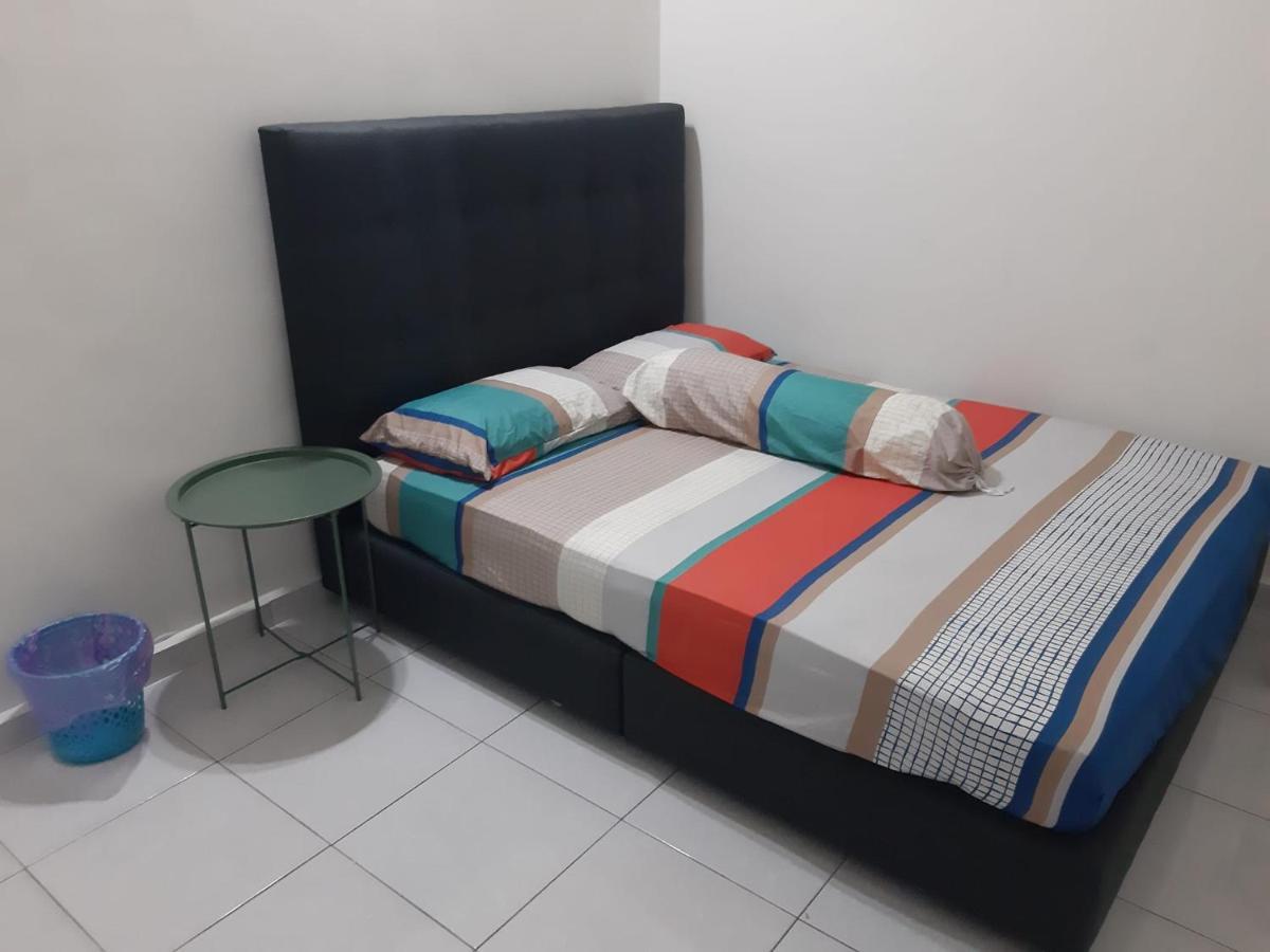 Rumah Armand Melaka 4Br Fully Aircond Exterior foto